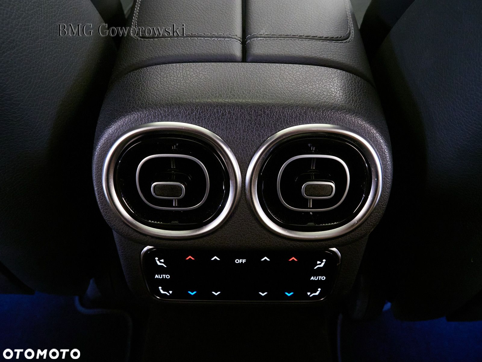 Mercedes-Benz GLC - 16