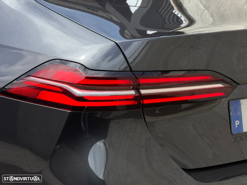 BMW i5 eDrive40 - 9