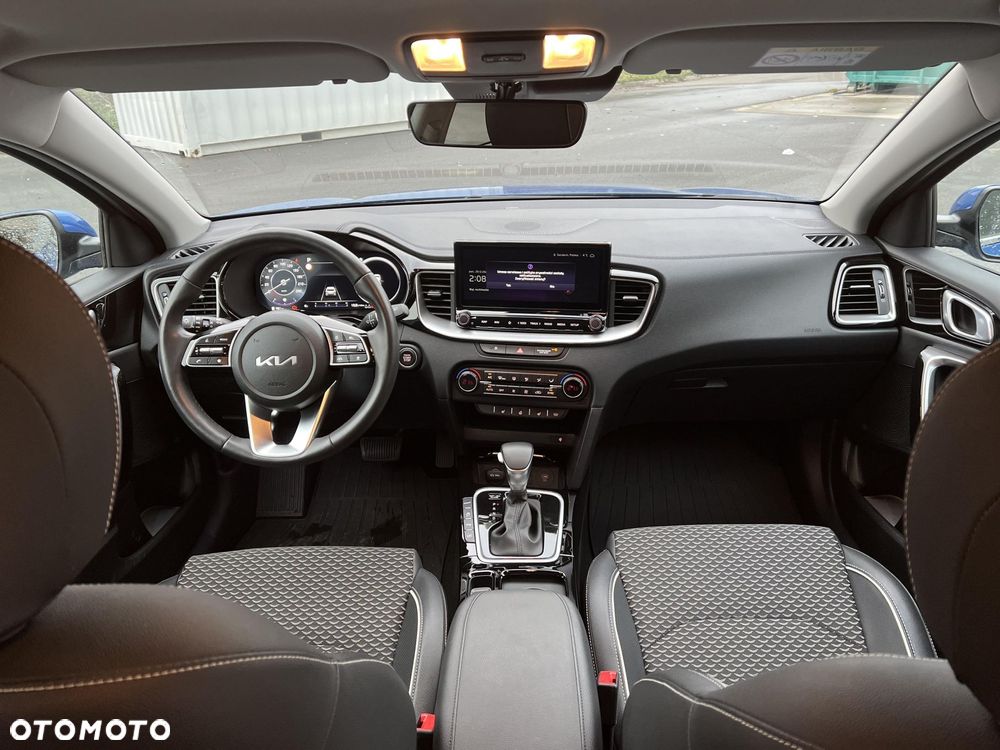 Kia XCeed 1.5 T-GDI Business Line DCT - 24