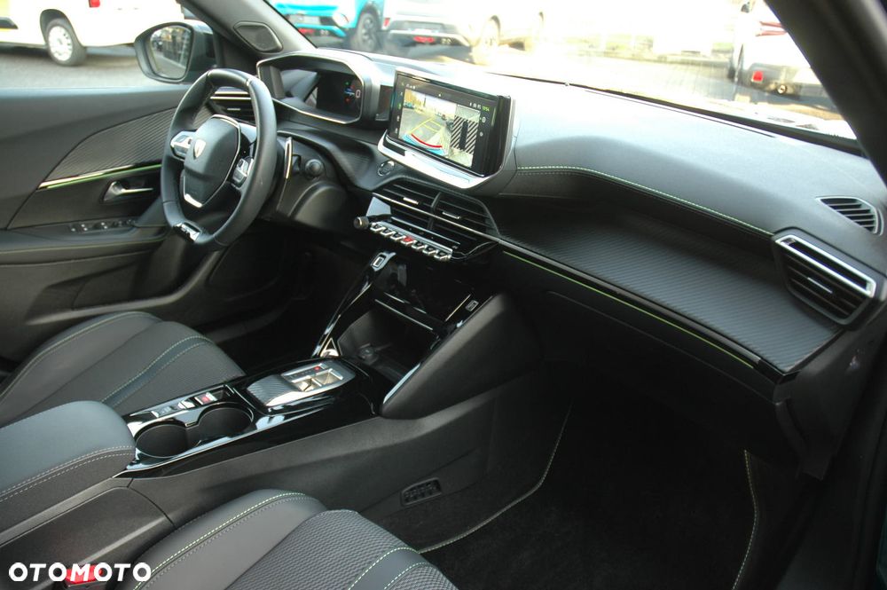 Peugeot 2008 PureTech mHEV GT e-DCS6 - 7