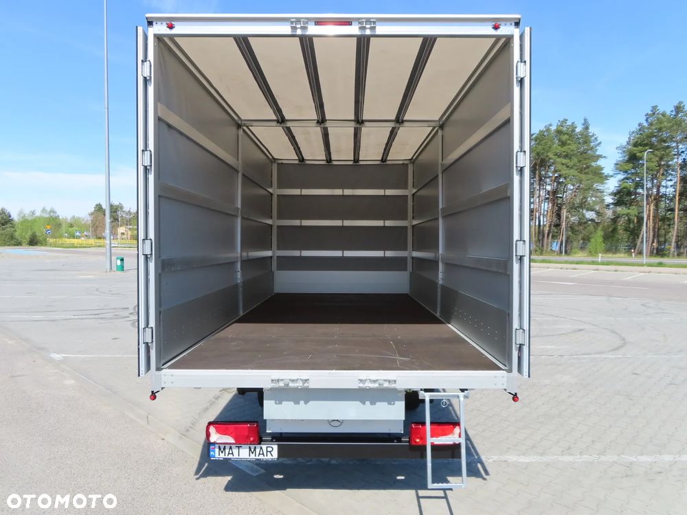 Mercedes-Benz Sprinter 517 CDI 170 KM Plandeka 12 E.Palet 5520 mm Dł. Skrzynia 2453 mm Szeroka TYLNE DRZWI KONTENEROWE Rozstaw Osi 4325 mm DMC 3500 Kg Ładowność 823 Kg WZMACNIANY Załadunek Wysokość Rampowa AMAZON Kabina Sypialniana SPOJKAR SPOJTRAK XL Nowy Nie Używany Gotowy Dostępny OKAZJA - 26