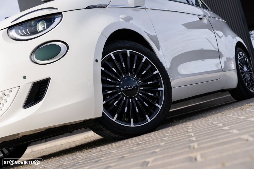 Fiat 500e C 42kWh la Prima (by Bocelli) - 4