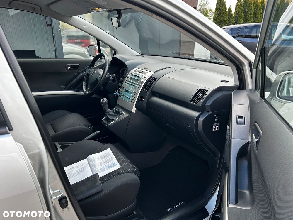 Toyota Corolla Verso 1.8 Sol + 7os - 15
