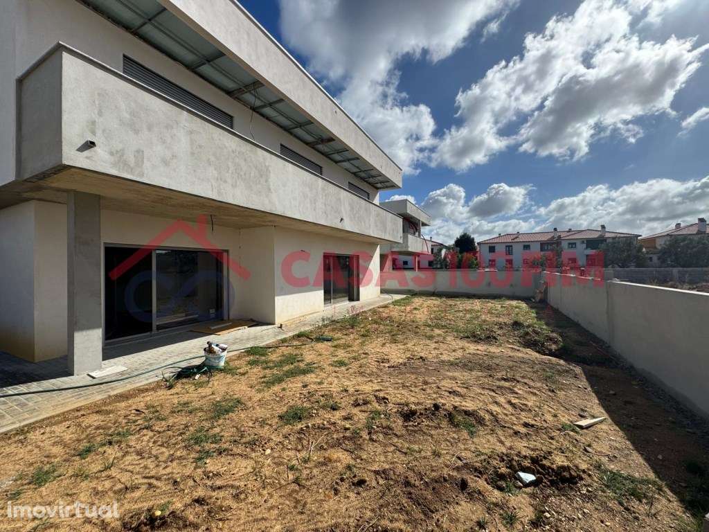 Moradias V3+1 de arquitetura moderna em construção na Jardoeira, Ba... - Grande imagem: 2/41