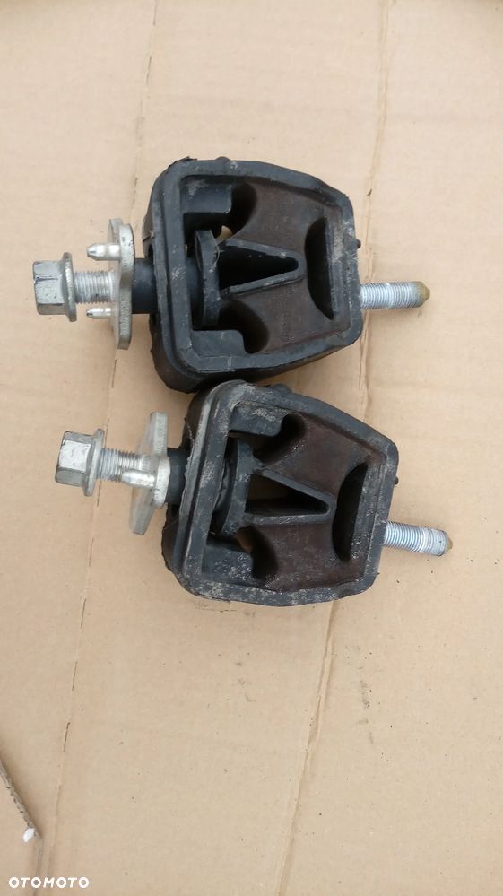 Isuzu d max 2017 poduszki karoserii - 2