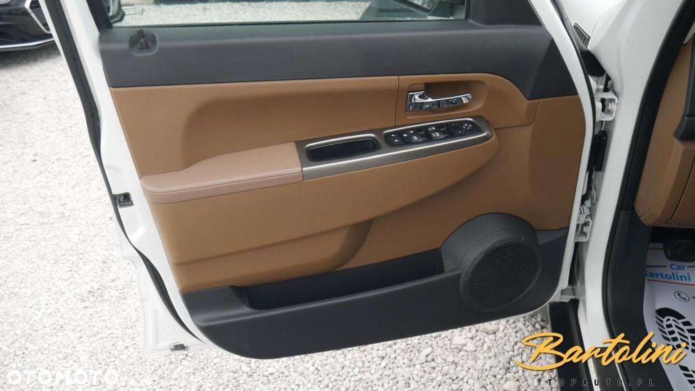 Jeep Cherokee - 10