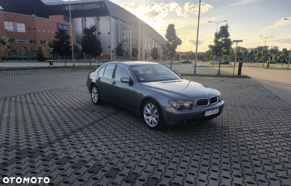 BMW Seria 7 735i - 2