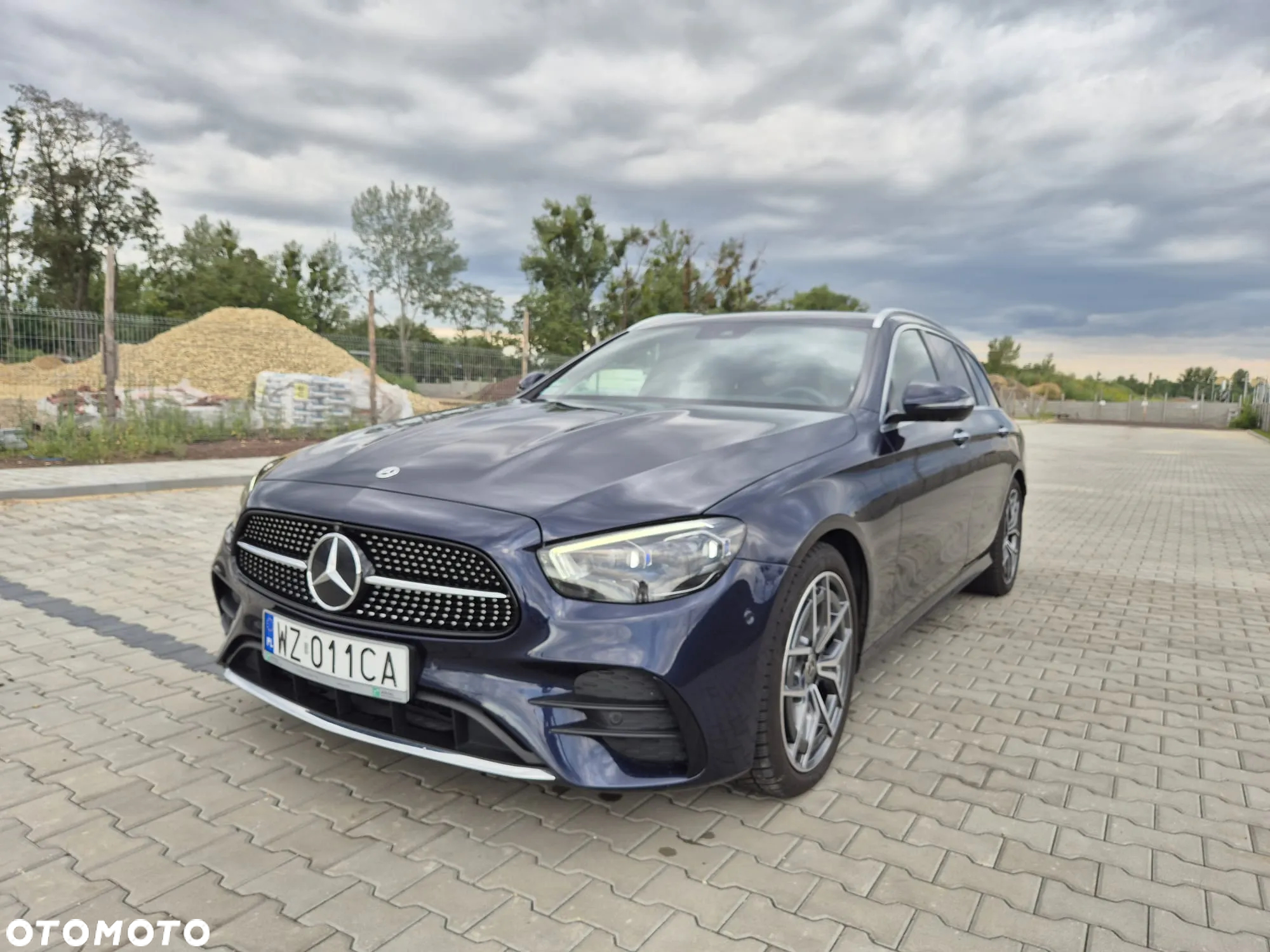 Mercedes-Benz Klasa E 220 d 4-Matic AMG - 36