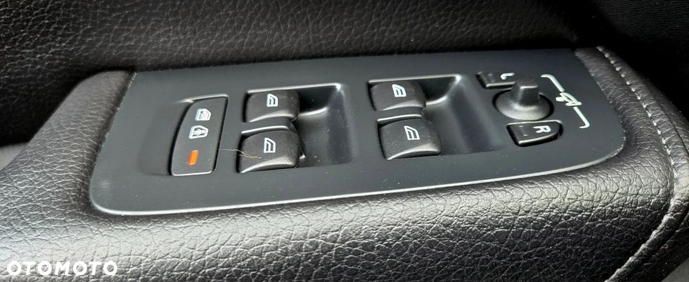 Volvo XC 60 D4 Geartronic Inscription - 35