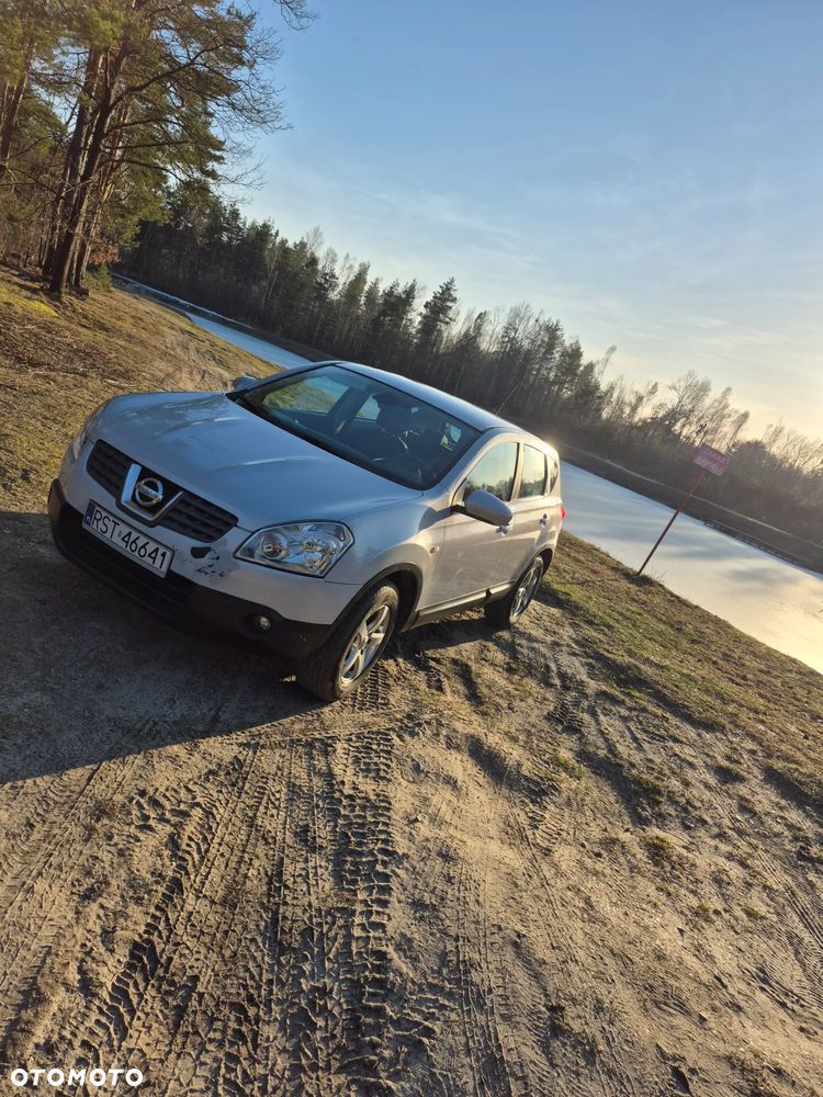 Nissan Qashqai - 2