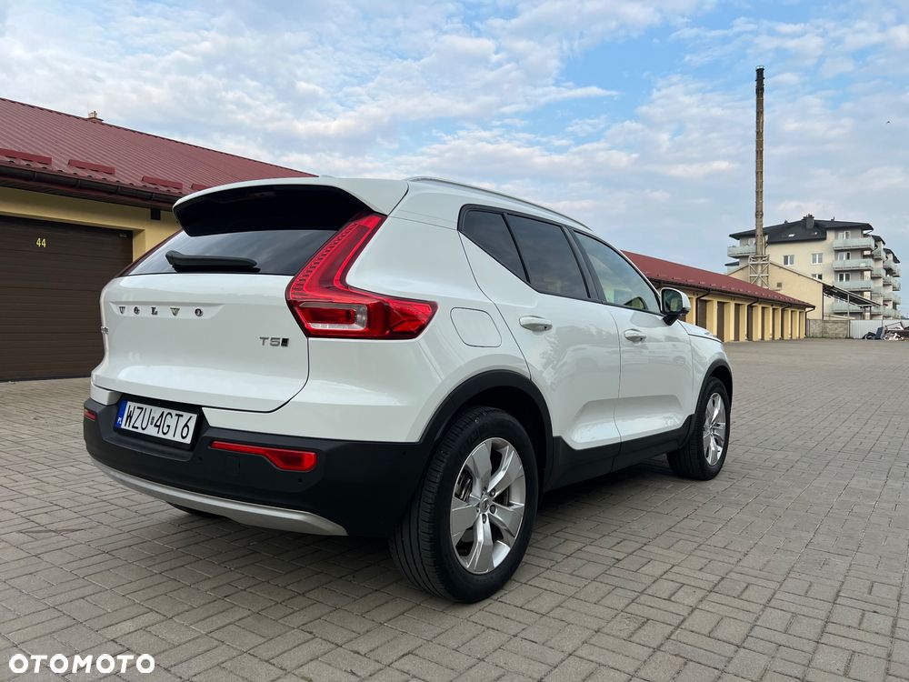Volvo XC 40 T5 AWD Momentum - 6