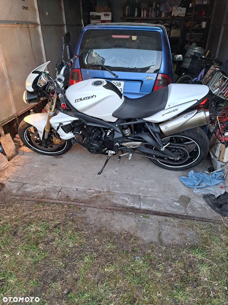 Triumph Street Triple - 2
