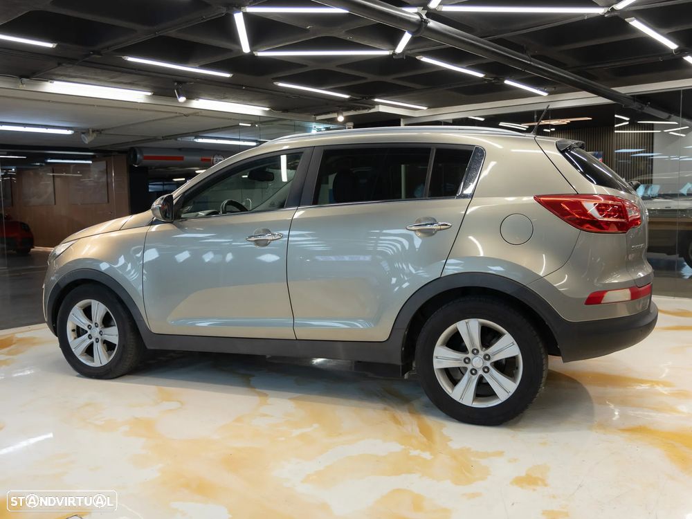Kia Sportage 1.7 CRDI ISG TX - 9