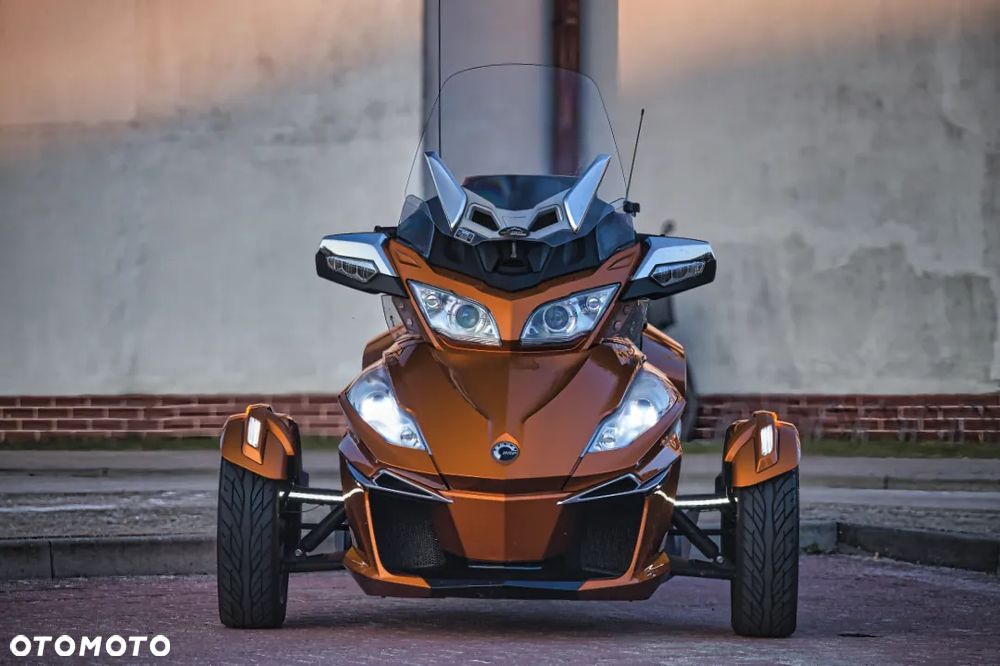 Can-Am Spyder - 9