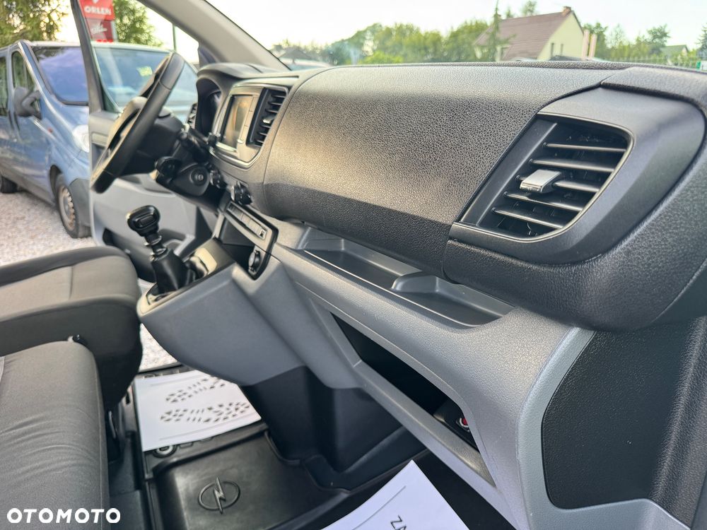 Opel Vivaro - 8