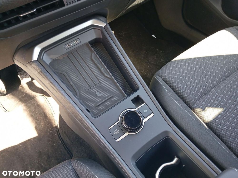 Volkswagen T-Roc - 21