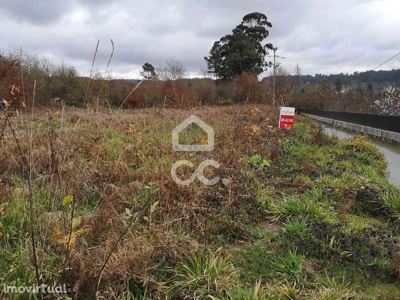 Terreno em Estorãos - Fafe - Grande imagem: 4/4