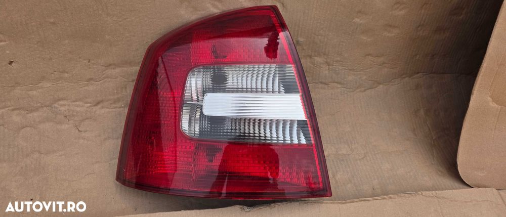 Stop stanga Skoda Octavia 2 Facelift sedan 2009 2010 / 2011 2012 - 1