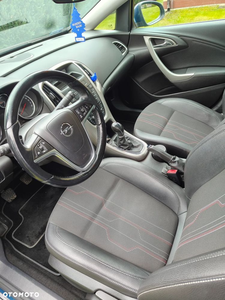 Opel Astra 1.4 - 10