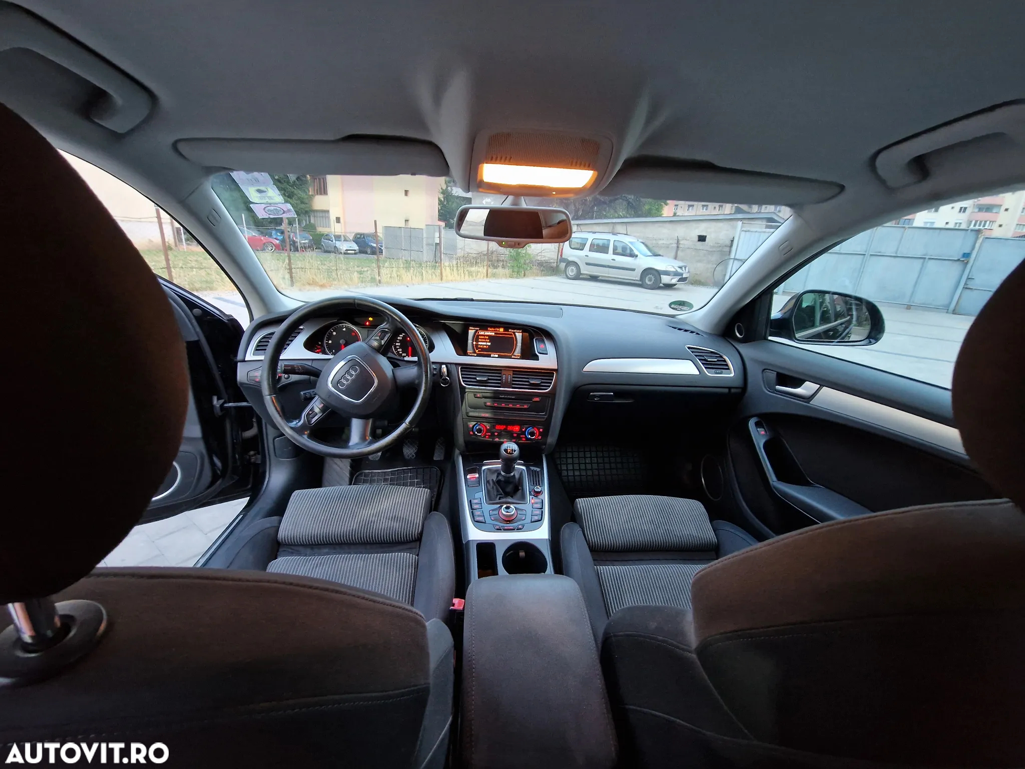 Audi A4 2.0 TDI Avant - 9