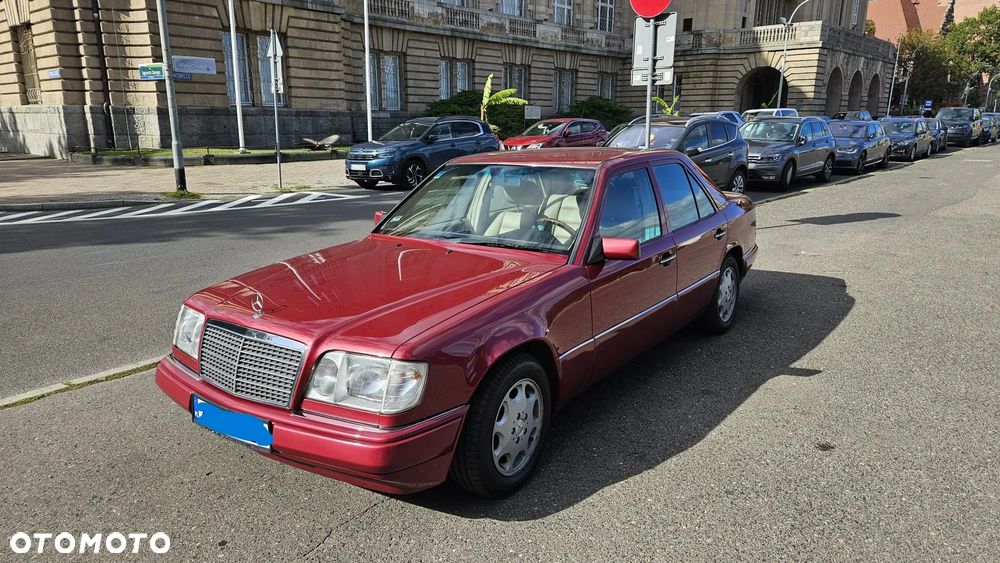 Mercedes-Benz Klasa E - 15