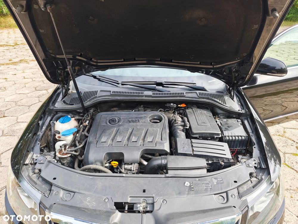Skoda Superb 2.0 TDI Elegance - 25