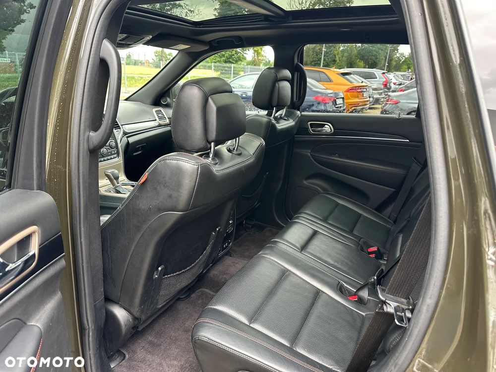 Jeep Grand Cherokee - 9