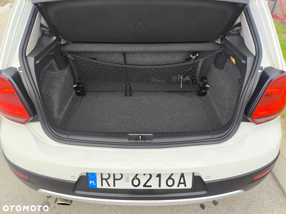 Volkswagen Polo 1.2 TSI DSG Cross Urban White - 14