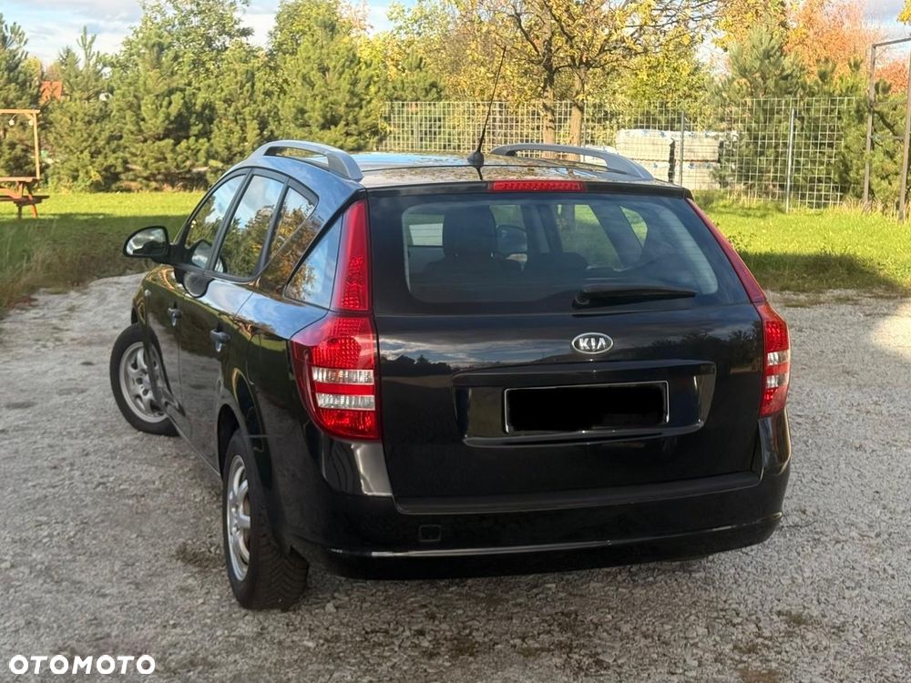 Kia Ceed - 3