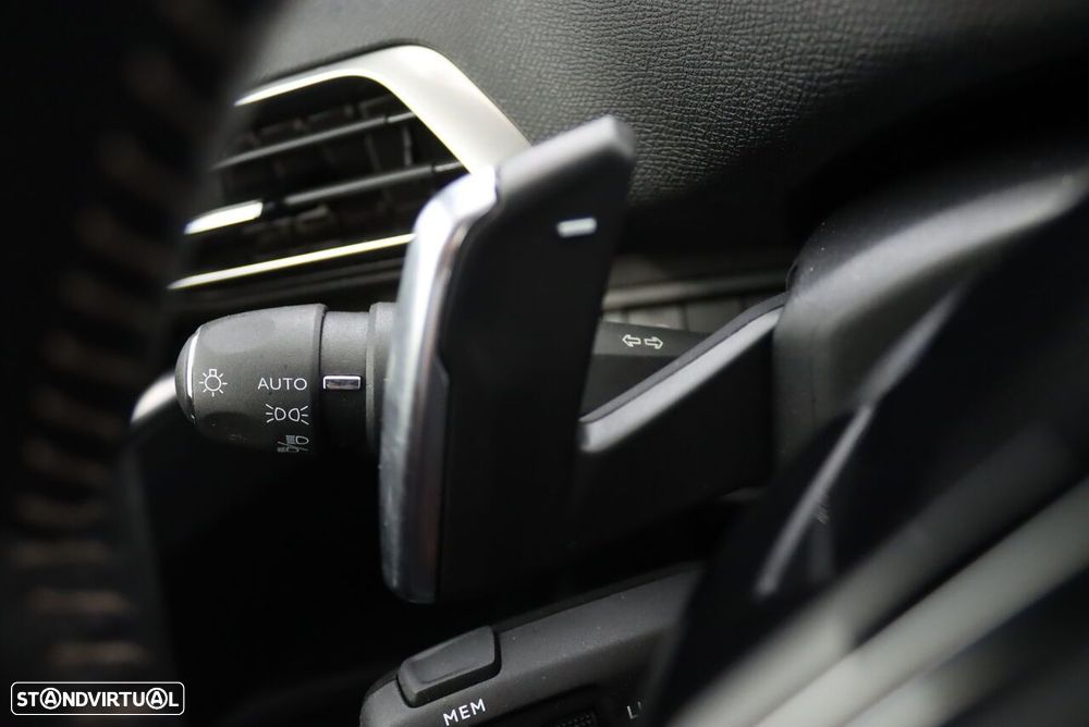 Peugeot 3008 1.6 Hybrid Allure Pack e-EAT8 - 14