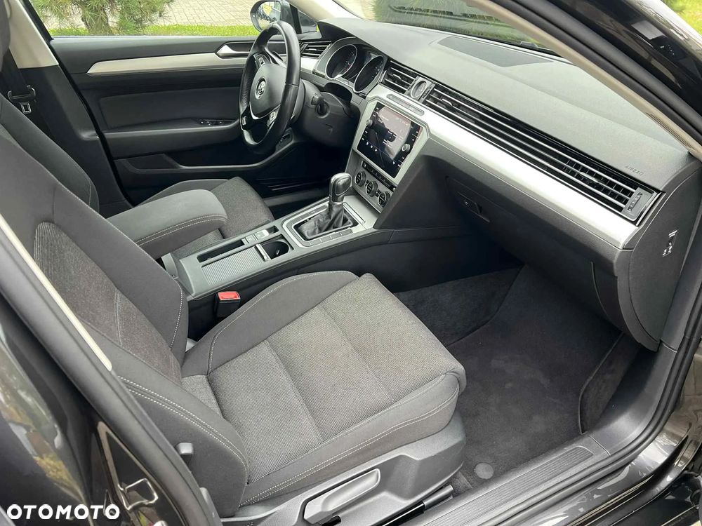 Volkswagen Passat 2.0 TDI BMT Comfortline DSG - 15