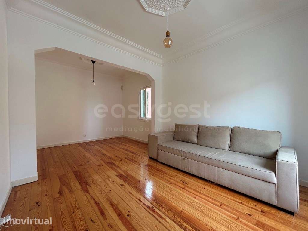 Apartamento T2 junto Portas de Benfica com 75m2, Bem localizado - Grande imagem: 4/22