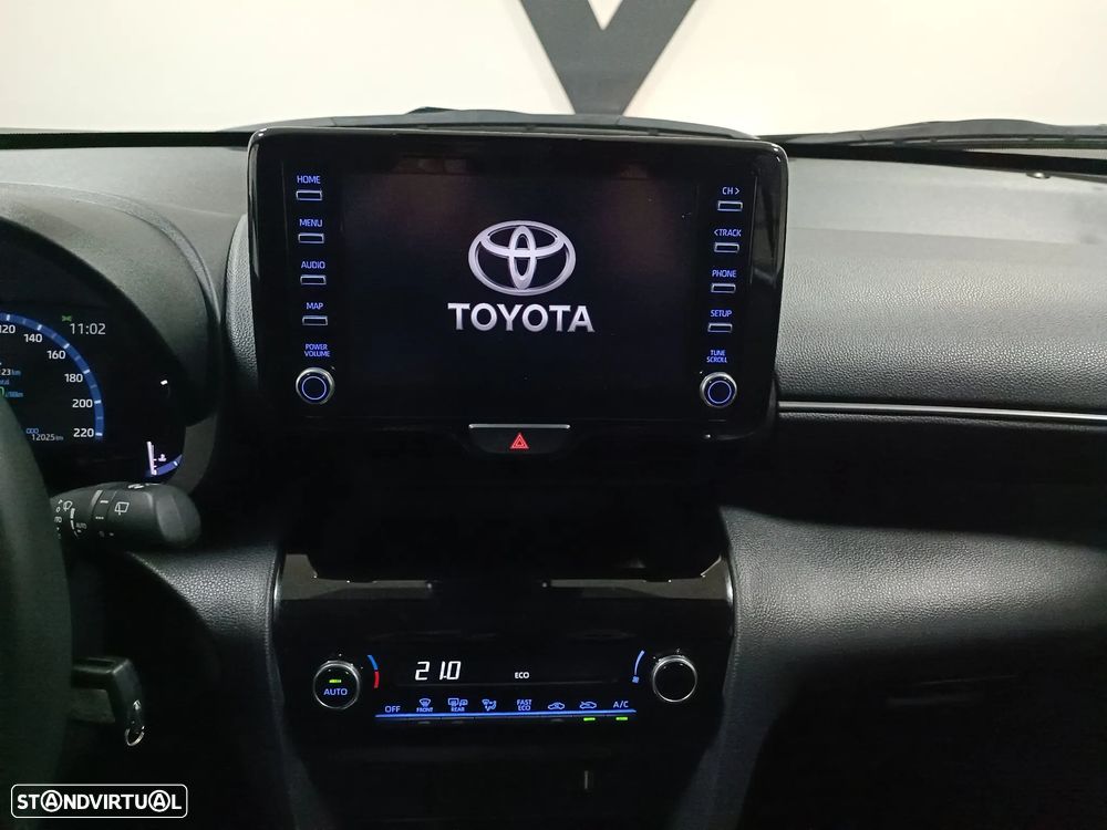 Toyota Yaris Cross 1.5 HDF Comfort Plus - 32