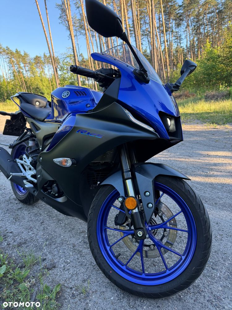 Yamaha YZF - 1