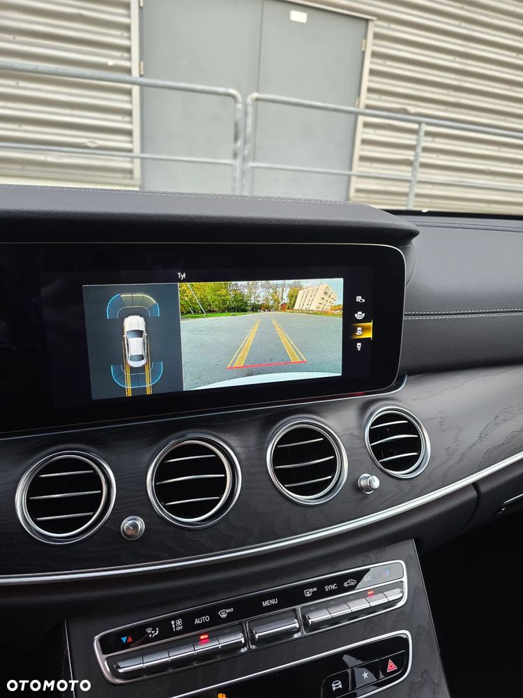 Mercedes-Benz Klasa E 220 d 9G-TRONIC AMG Line - 36