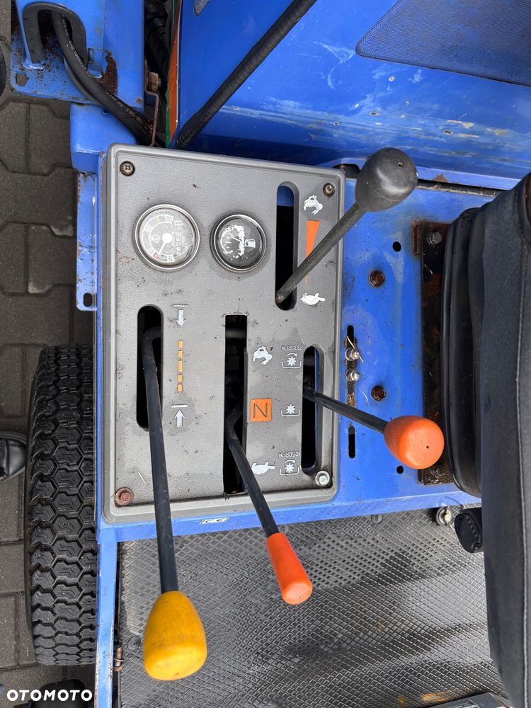 Iseki SF303 4X4 - 4