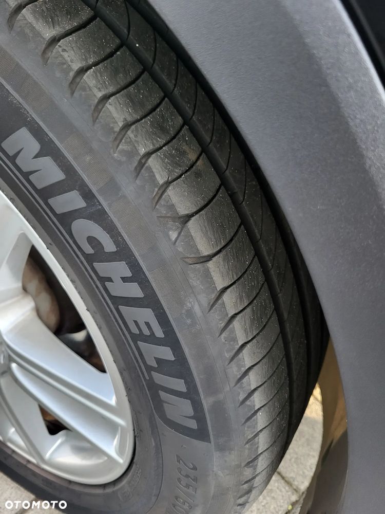 Mercedes-Benz GLC 200 4Matic 9G-TRONIC Avantgarde Advanced - 23