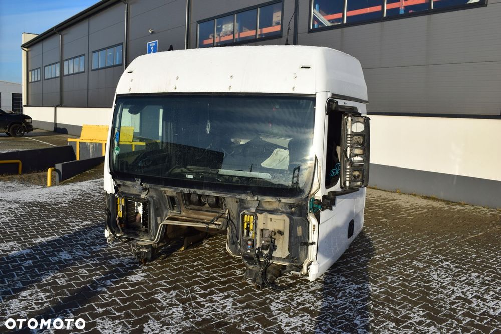 SZKIELET KABINY WRAZ Z DRZWIAMI MAN TGX E5 E6 - 1