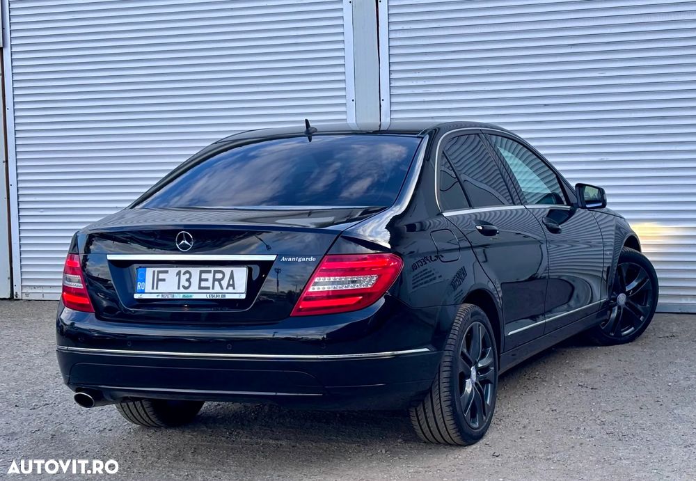 Mercedes-Benz C 250 CGI Automatik BlueEFFICIENCY Avantgarde - 15