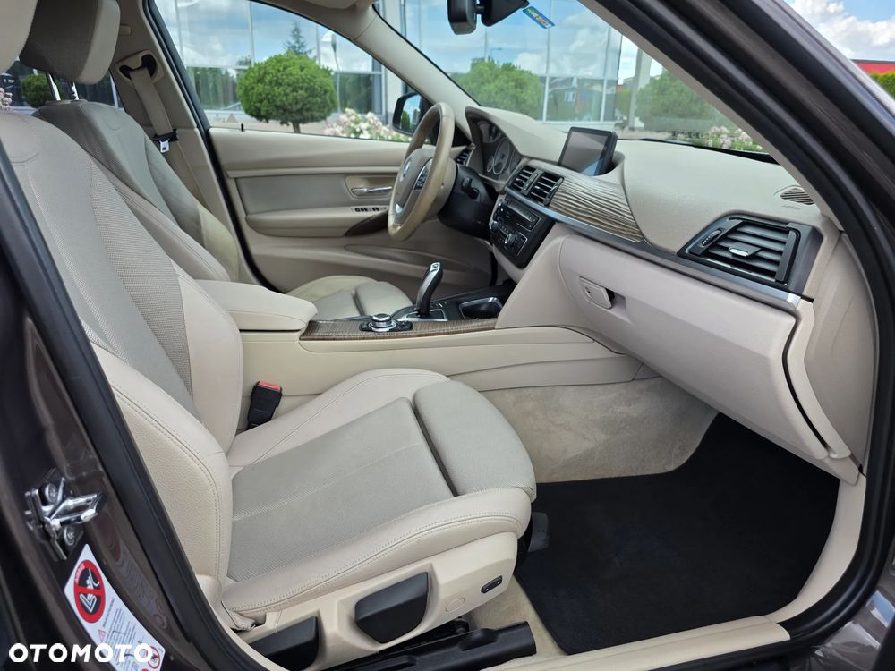 BMW Seria 3 320i Modern Line - 7
