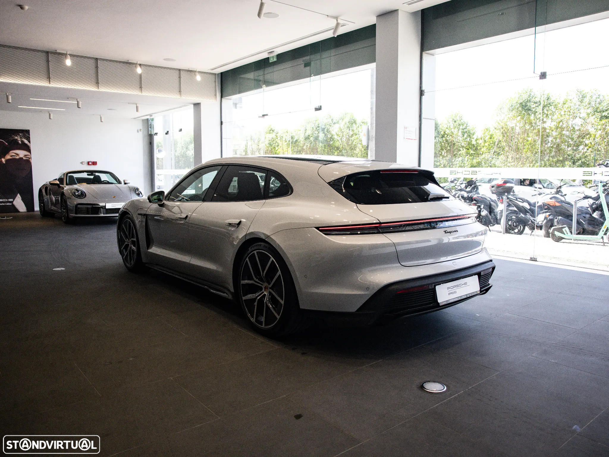 Porsche Taycan Sport Turismo Standard - 4