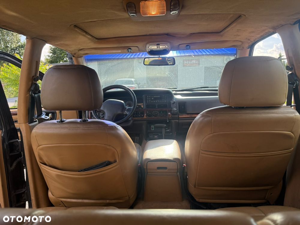 Jeep Grand Cherokee 5.2 Limited - 13