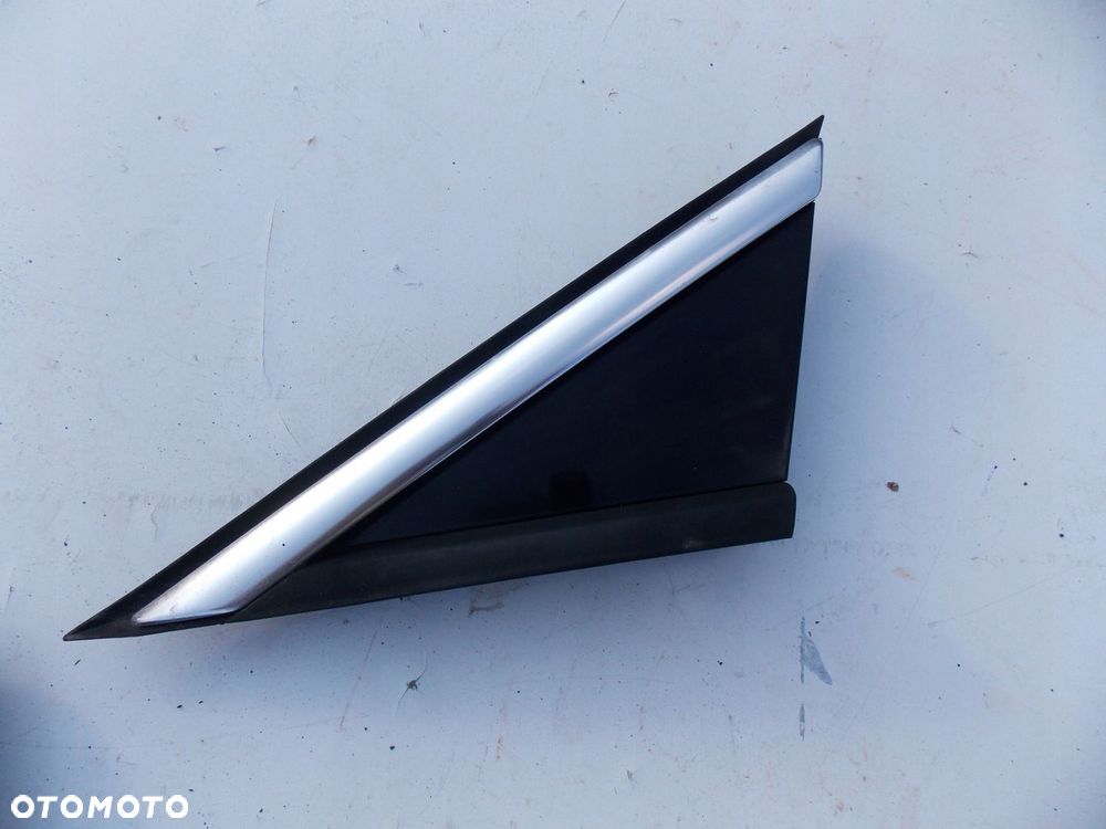 trójkąt błotnika lewy peugeot 3008 96842423xy - 1