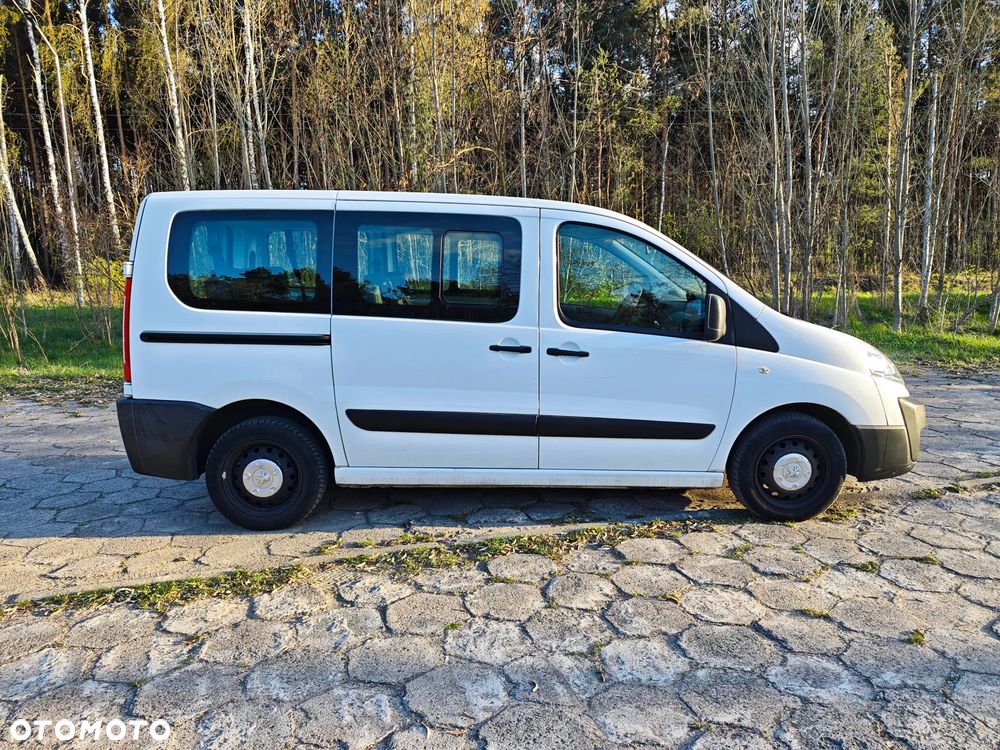 Peugeot Expert - 8