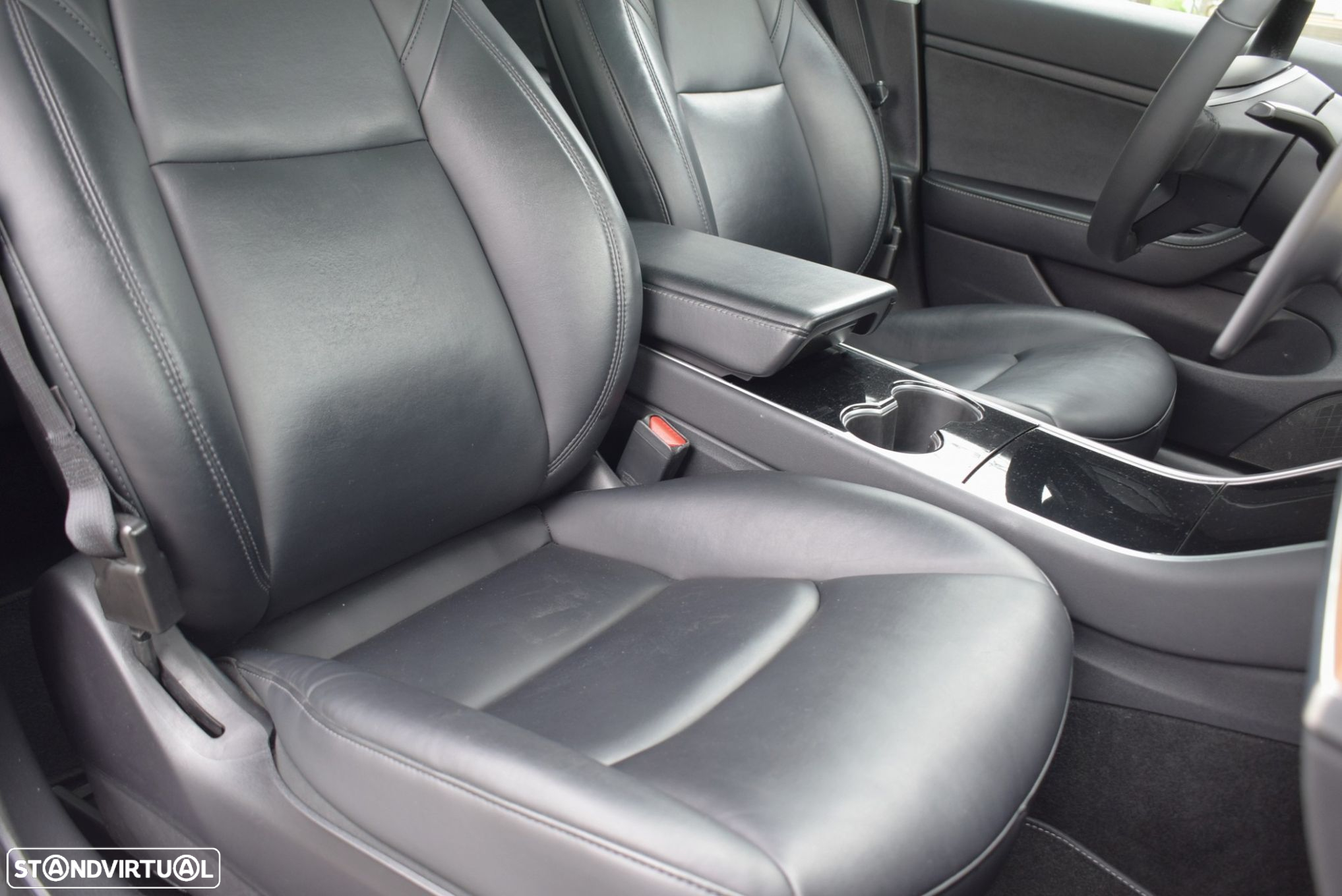 Tesla Model 3 Standard RWD Plus - 26