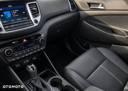 Kia Sportage 1.6 T-GDI AWD VISION - 19