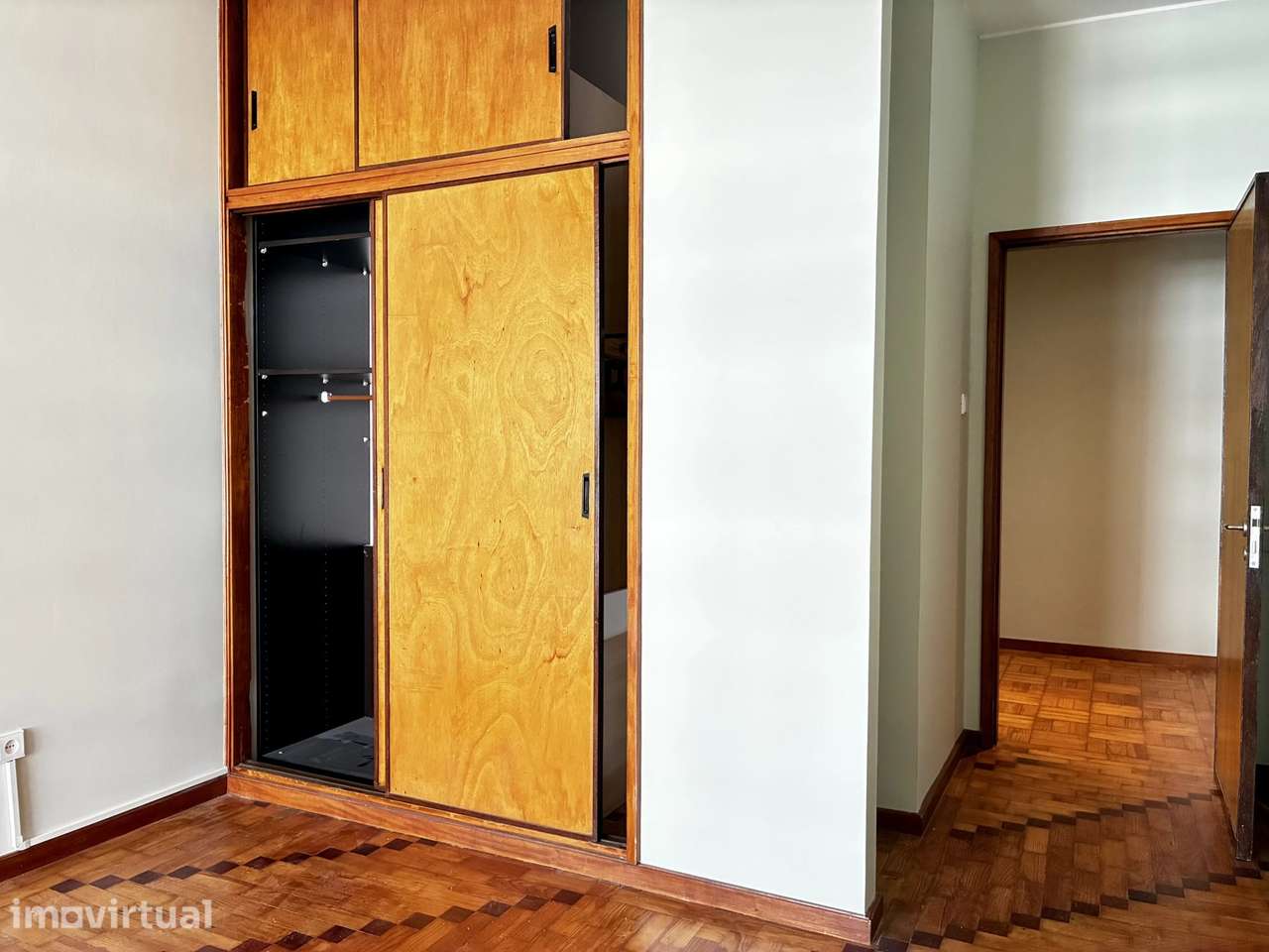 T2 com suite, varanda e garagem — Foz do Douro, a 5 min da praia - Grande imagem: 3/15
