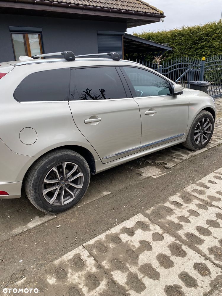 Volvo XC 60 D3 Drive-E Summum - 2