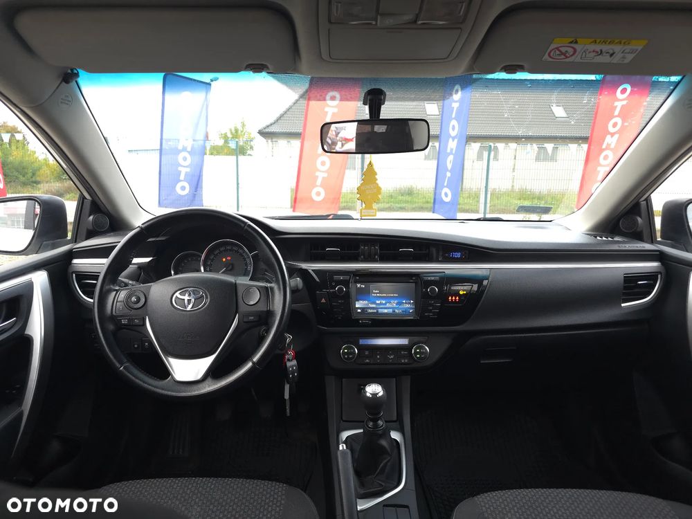 Toyota Corolla 1.6 Premium - 32