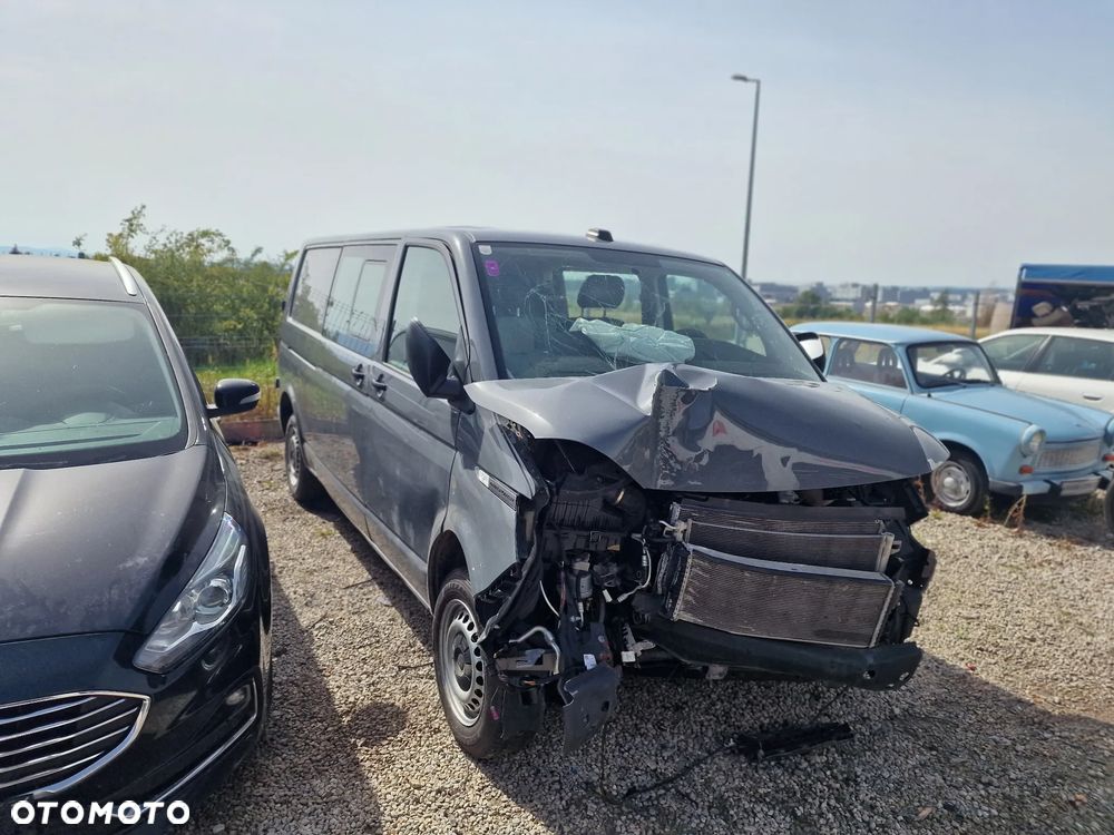 Volkswagen Transporter - 2